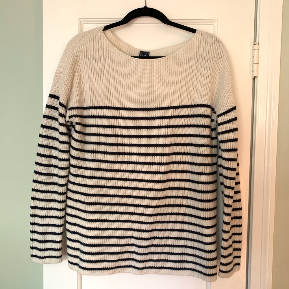 Boatneck sweater